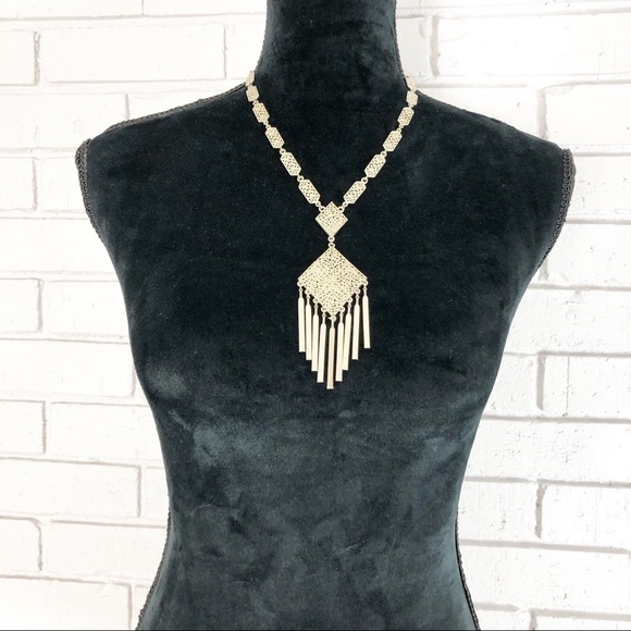 DIAMOND SHAPE METAL TASSEL PENDANT NECKLACE - Picture 2 of 8